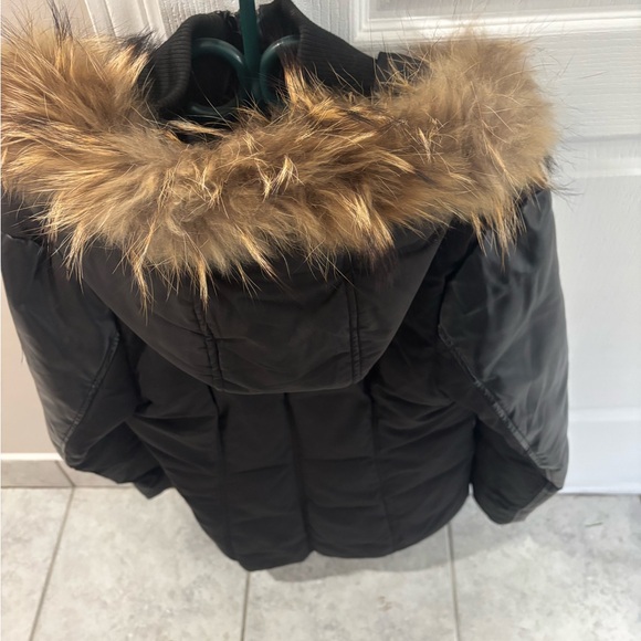 Women's Black Jacket with Faux Fur Trim - Picture 3 of 5